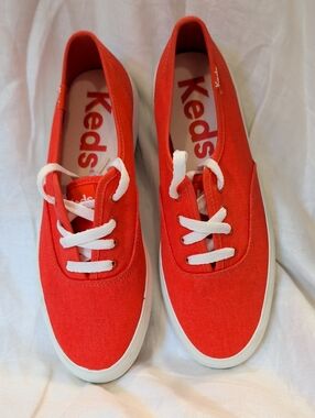 Ladies Size 7  Coral-colored Keds Canvas Shoes